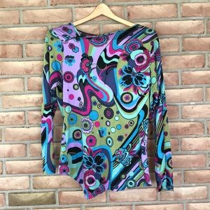 Lynn Ritchie size XL colorful, long sleeved top